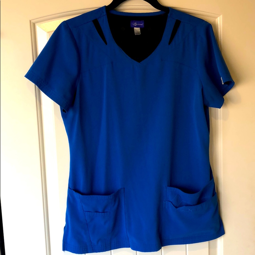 Sapphire Women’s scrub top
